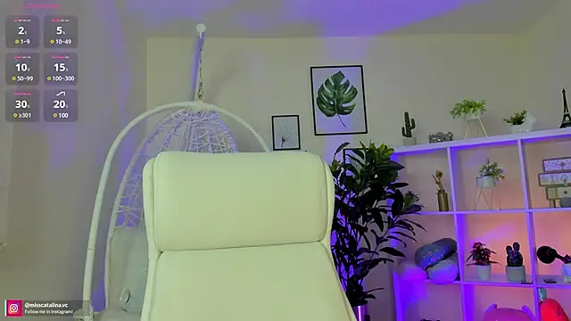 miss catalinaa online show from 03/11/25, 12:39