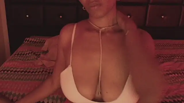 SashaBrianna99 online show from 10/18/25, 12:02