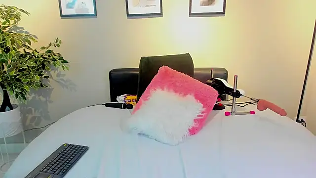 Anna  Spencer online show from 06/23/26, 12:36