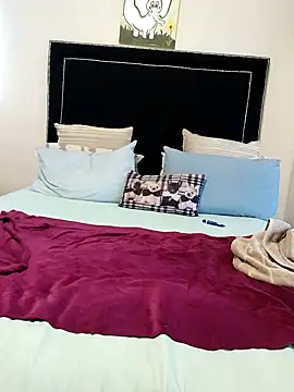 Snapshot of contagiousqueen chatting on 02/08/26, 12:19 contagiousqueen online show from 02/08/26, 12:19