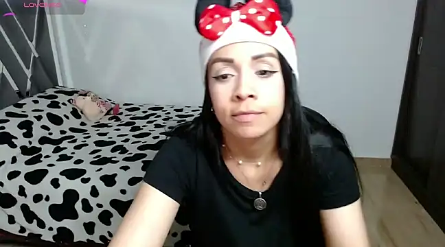 Snapshot of Amber_Lovely chatting on 12/18/24, 01:05 Amber Lovely online show from 12/18/24, 01:05