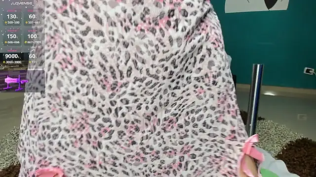 kinky polar online show from 11/13/25, 03:16