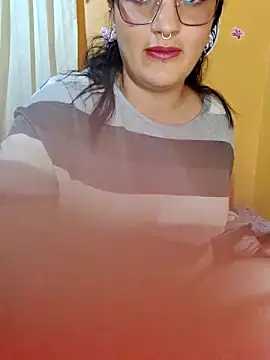 Snapshot of paula_thompson2 chatting on 02/17/25, 09:13 paula thompson2 online show from 02/17/25, 09:13