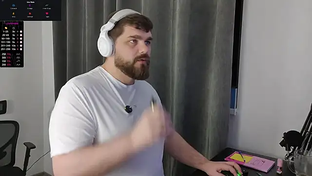 Snapshot of KingMarti chatting on 12/15/25, 12:09 KingMarti online show from 12/15/25, 12:09