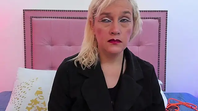 CarolinaGlamour online show from 02/19/25, 11:04