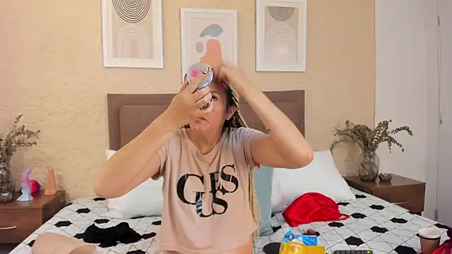 CarolinaGlamour online show from 10/11/25, 02:55