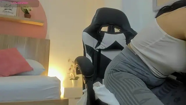 evelin leroy online show from 11/27/25, 11:56