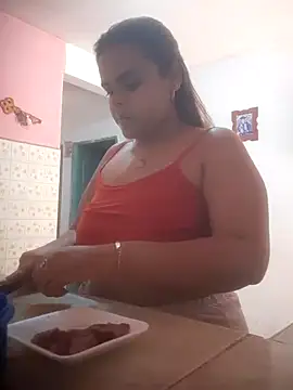 Snapshot of Evabigass chatting on 02/19/25, 05:49 Evabigass online show from 02/19/25, 05:49