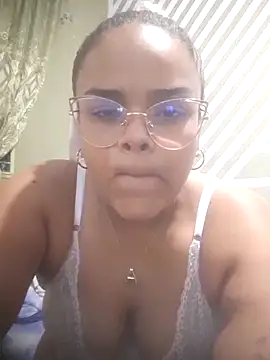 Snapshot of Evabigass chatting on 02/28/25, 09:01 Evabigass online show from 02/28/25, 09:01