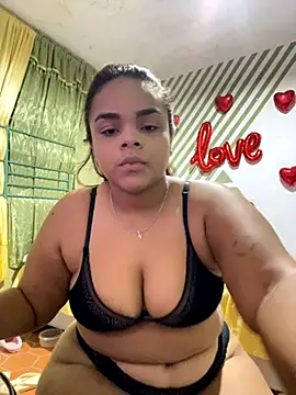 Snapshot of Evabigass chatting on 11/07/25, 08:09 Evabigass online show from 11/07/25, 08:09