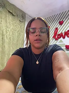 Snapshot of Evabigass chatting on 01/10/26, 10:14 Evabigass online show from 01/10/26, 10:14