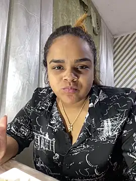 Snapshot of Evabigass chatting on 02/04/26, 09:53 Evabigass online show from 02/04/26, 09:53