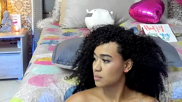 evafoxs online show from 12/31/24, 10:26