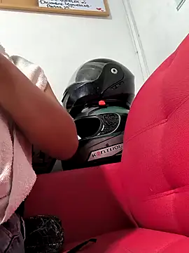 evafoxs online show from 10/26/25, 12:38