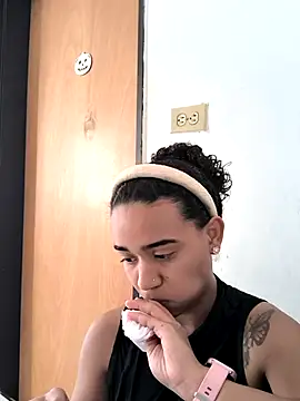 evafoxs online show from 10/29/25, 04:31