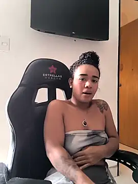 evafoxs online show from 11/29/25, 06:00