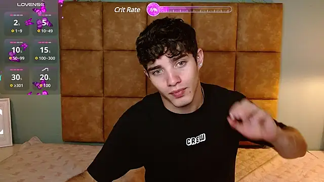 Snapshot of AlejooTwink chatting on 03/11/25, 06:52 AlejooTwink online show from 03/11/25, 06:52