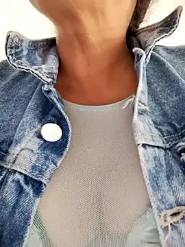 siri duque online show from 03/01/25, 03:16