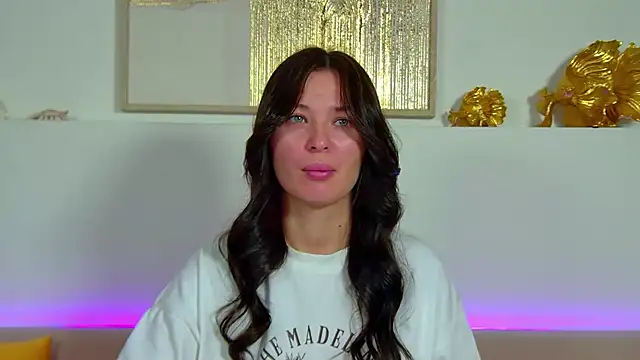 AlexandraBloom online show from 11/10/25, 06:18