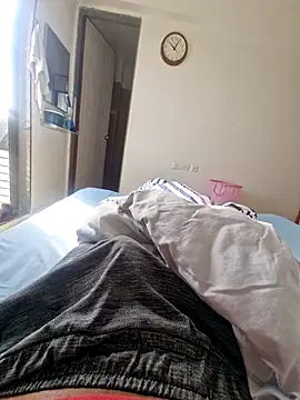 Snapshot of vivanpraj999 chatting on 11/11/25, 04:01 vivanpraj999 online show from 11/11/25, 04:01