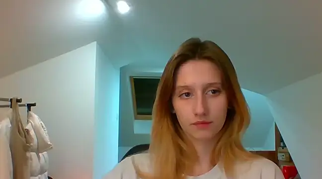 LUNA delight online show from 12/23/24, 05:54