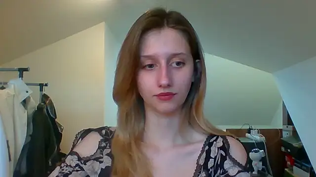 LUNA delight online show from 01/24/25, 02:41