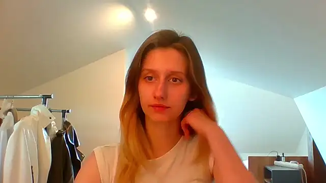 LUNA delight online show from 03/10/25, 02:48