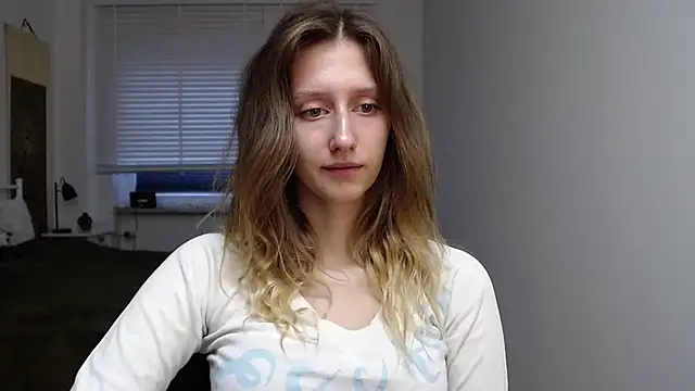 LUNA delight online show from 10/01/25, 05:24