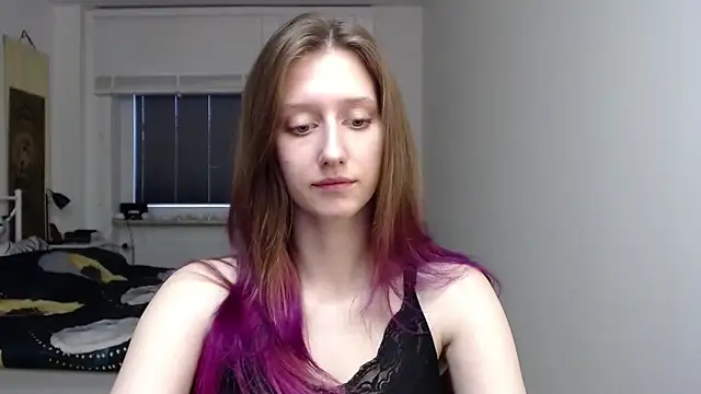 LUNA delight online show from 11/03/25, 06:47