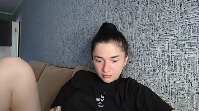 Liana diva online show from 06/28/26, 10:10