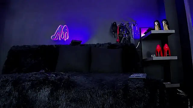 DelaneyStone online show from 11/04/25, 12:21