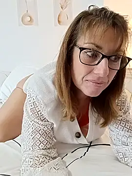 Snapshot of misslynexxx chatting on 02/08/26, 03:04 misslynexxx online show from 02/08/26, 03:04