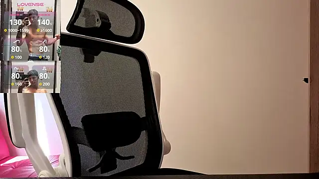 Cristopher23  online show from 10/22/25, 02:50