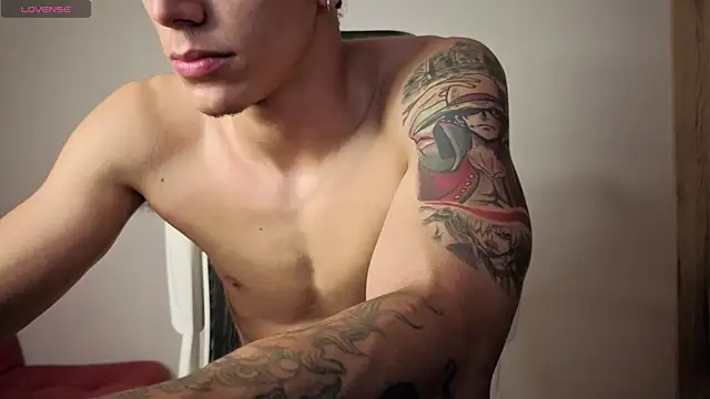 Cristopher23  online show from 12/16/25, 09:36