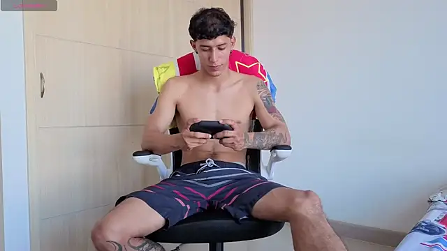 Cristopher23  online show from 06/28/26, 01:39
