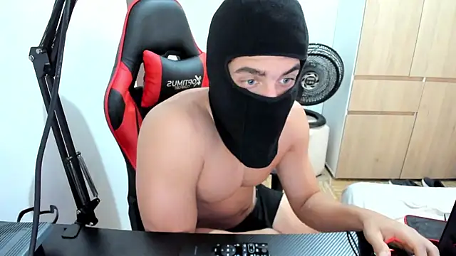 Calihotcaliente277 online show from 02/12/25, 05:05