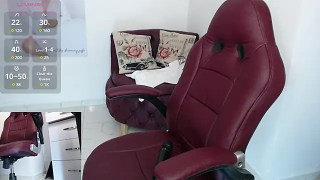 Snapshot of Serenay_ chatting on 12/23/24, 02:56 Serenay online show from 12/23/24, 02:56