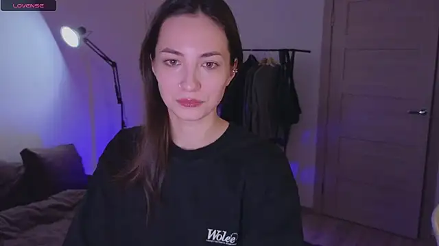 Snapshot of Space_X_Roxy_ chatting on 12/09/24, 03:44 Space X Roxy online show from 12/09/24, 03:44