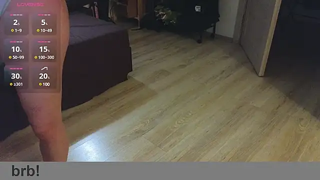 Snapshot of Space_X_Roxy_ chatting on 02/26/25, 04:56 Space X Roxy online show from 02/26/25, 04:56