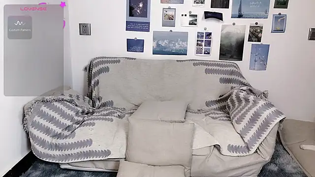 Snapshot of LiLiYbaby chatting on 12/14/24, 06:20 LiLiYbaby online show from 12/14/24, 06:20