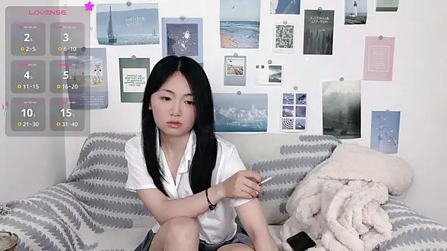 Snapshot of LiLiYbaby chatting on 01/04/25, 02:35 LiLiYbaby online show from 01/04/25, 02:35