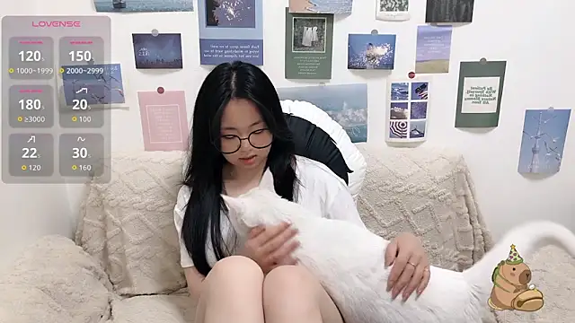 Snapshot of LiLiYbaby chatting on 03/08/26, 06:28 LiLiYbaby online show from 03/08/26, 06:28