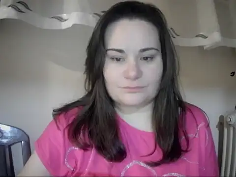 Snapshot of AalinnaK chatting on 02/05/26, 07:18 AalinnaK online show from 02/05/26, 07:18