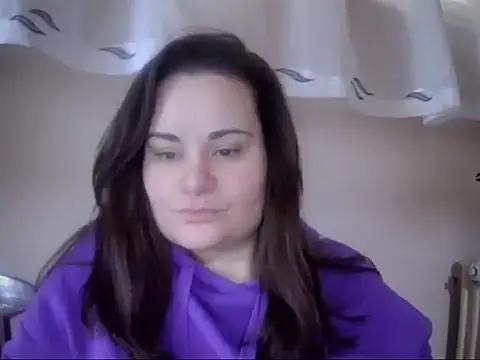 Snapshot of AalinnaK chatting on 02/25/26, 02:48 AalinnaK online show from 02/25/26, 02:48