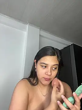 Snapshot of floriamANDjazmin chatting on 03/27/26, 07:13 floriamANDjazmin online show from 03/27/26, 07:13