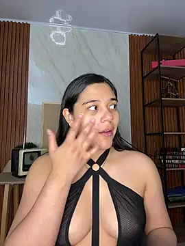 floriamANDjazmin online show from 06/27/26, 06:57