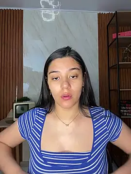 floriamANDjazmin online show from 06/29/26, 06:52