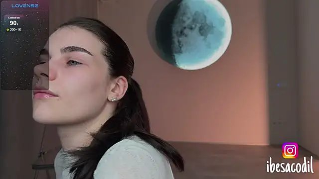 adriana allien online show from 05/12/26, 09:56