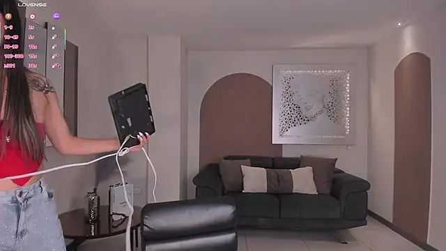 TaraLawrence online show from 01/31/26, 07:23