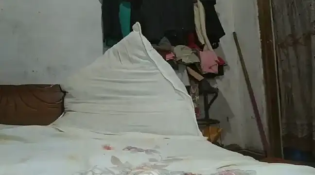 Snapshot of SLFUCKBOY69 chatting on 03/15/25, 03:59 SLFUCKBOY69 online show from 03/15/25, 03:59